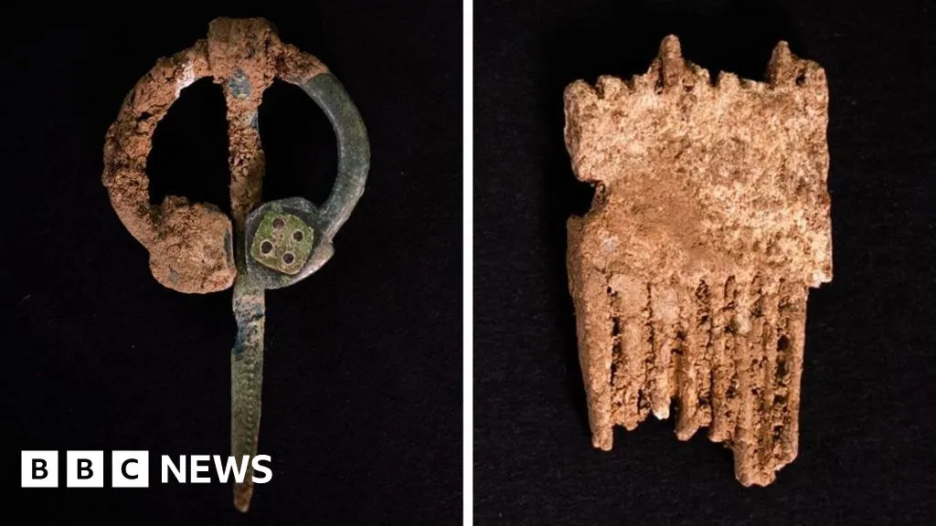Descoperiri fascinante ar putea dezlega misterul femeilor din cimitirul medieval din Țara Galilor