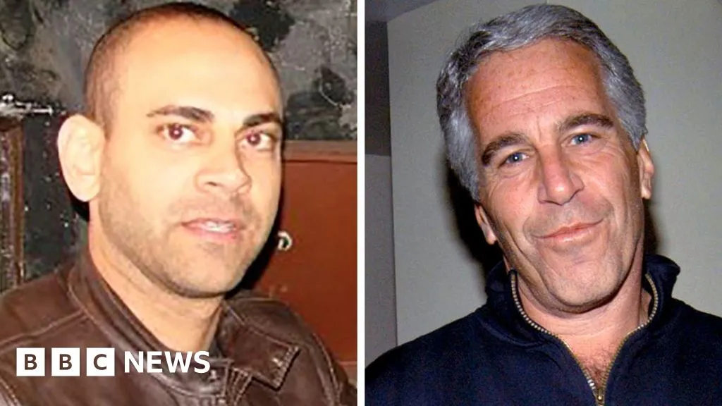 Un agent de modele l-a implorat pe Jeffrey Epstein să întrețină relații sexuale cu o tânără model, conform noilor e-mailuri dezvăluite de justiție