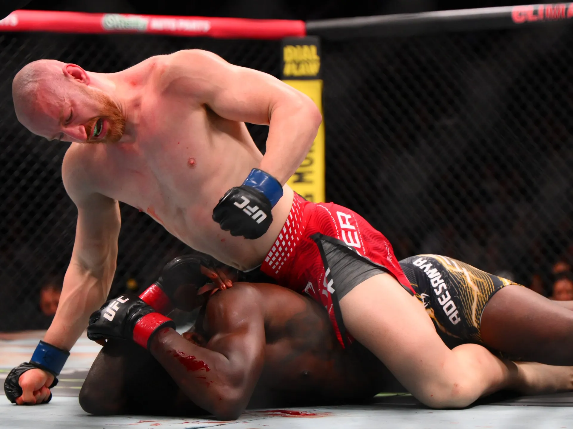 Israel Adesanya, doborât de Joe Pyfer la UFC Fight Night în Seattle: O seară de răsturnări de situație și finaluri spectaculoase