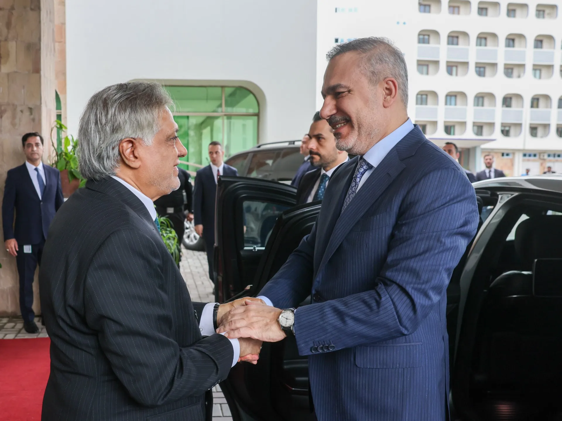 Pakistan găzduiește o inițiată diplomatică cvadripartită pentru a încuraja SUA și Iranul să revină la masa negocierilor