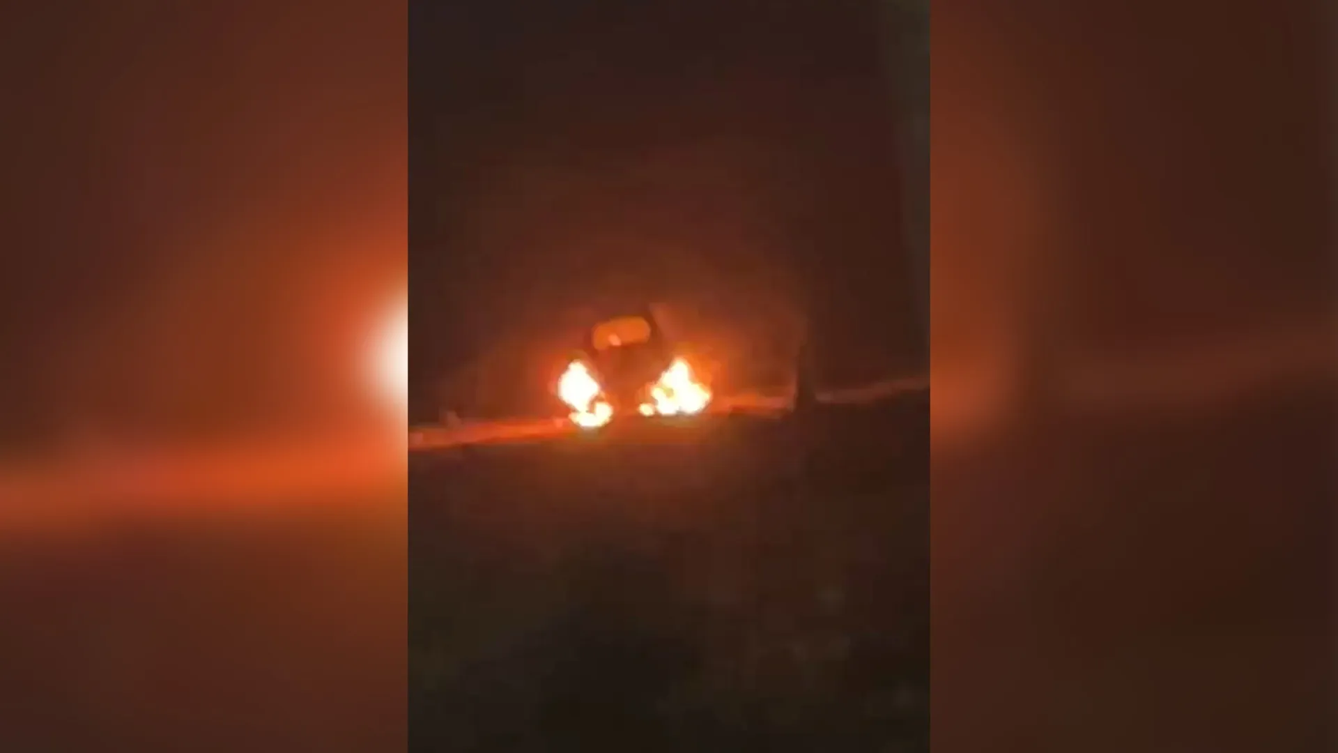 Coloniiști israelieni incendiază vehicule într-un oraș lângă Hebron: O nouă escaladare a violenței în Cisiordania
