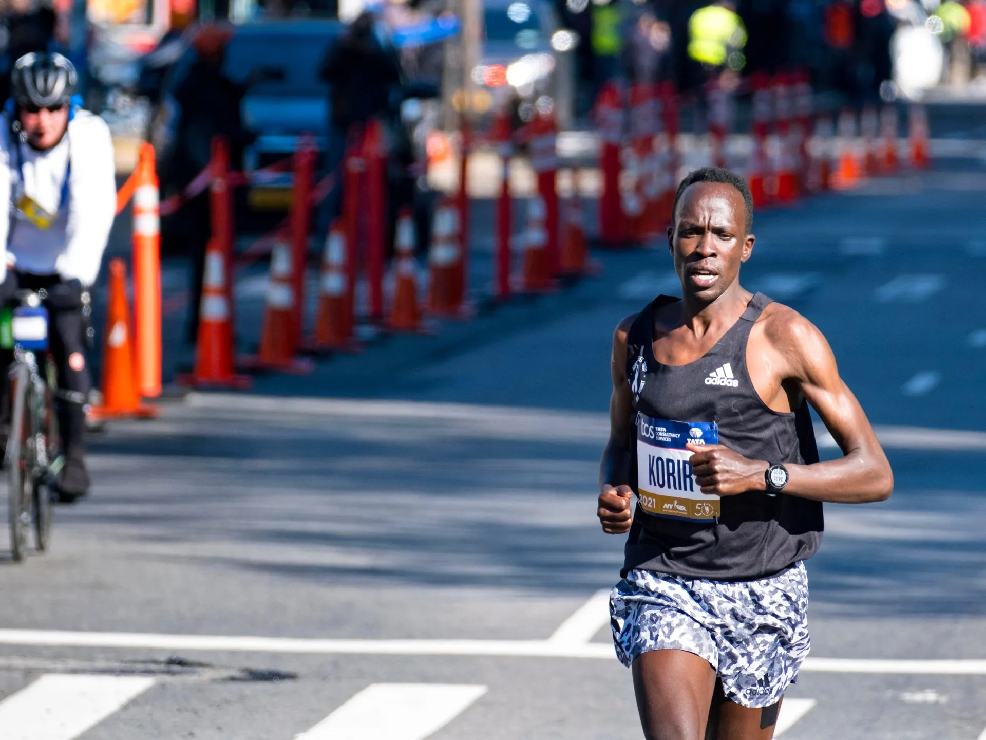 Căderea unui campion: Albert Korir, câștigătorul Maratonului din New York, sancționat cu cinci ani pentru dopaj