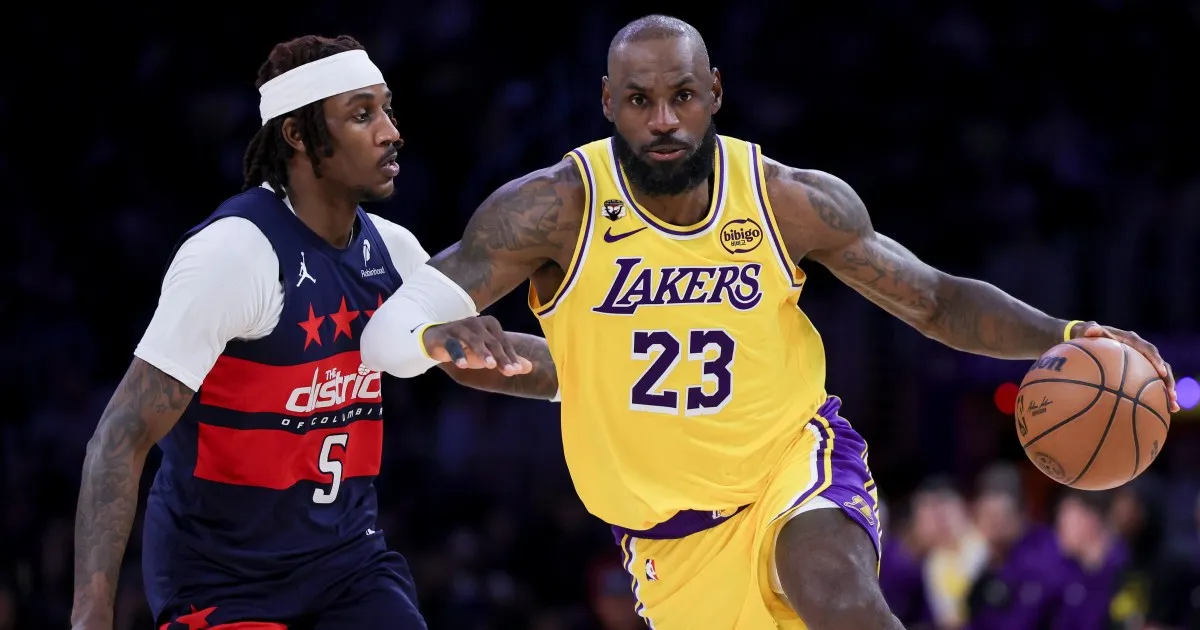 LeBron James înregistrează triple-double în timp ce Lakers zdrobesc Wizards, egalând recordul istoric de victorii în carieră