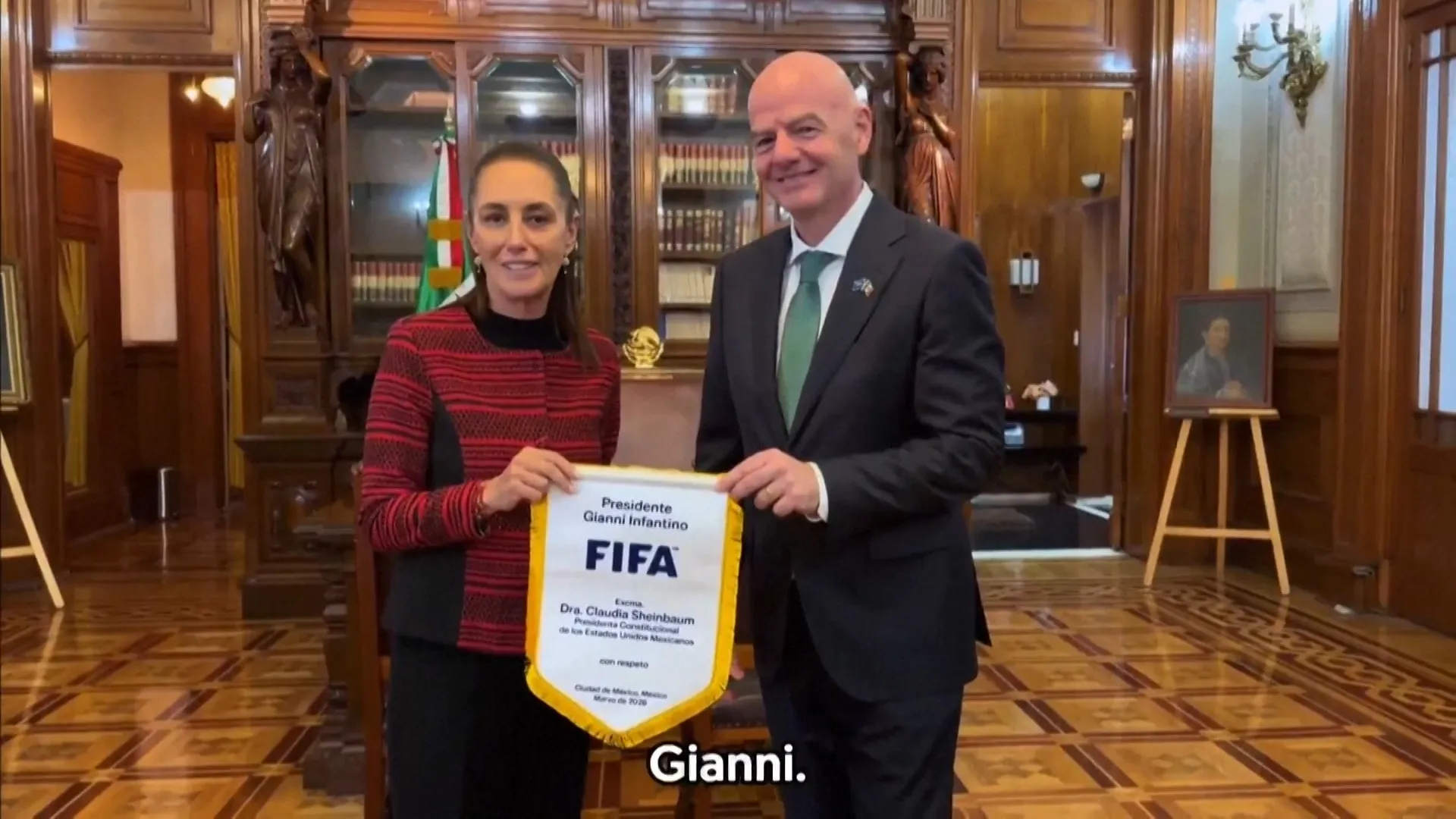 Președintele Mexicului, Claudia Sheinbaum, îl primește pe șeful FIFA, Gianni Infantino, la Palatul Național