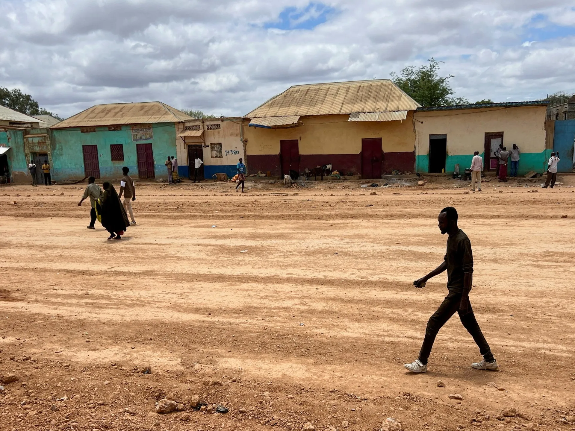Armata somaleză preia controlul asupra orașului Baidoa, cel mai mare din statul Southwest, în timp ce liderul regional demisionează