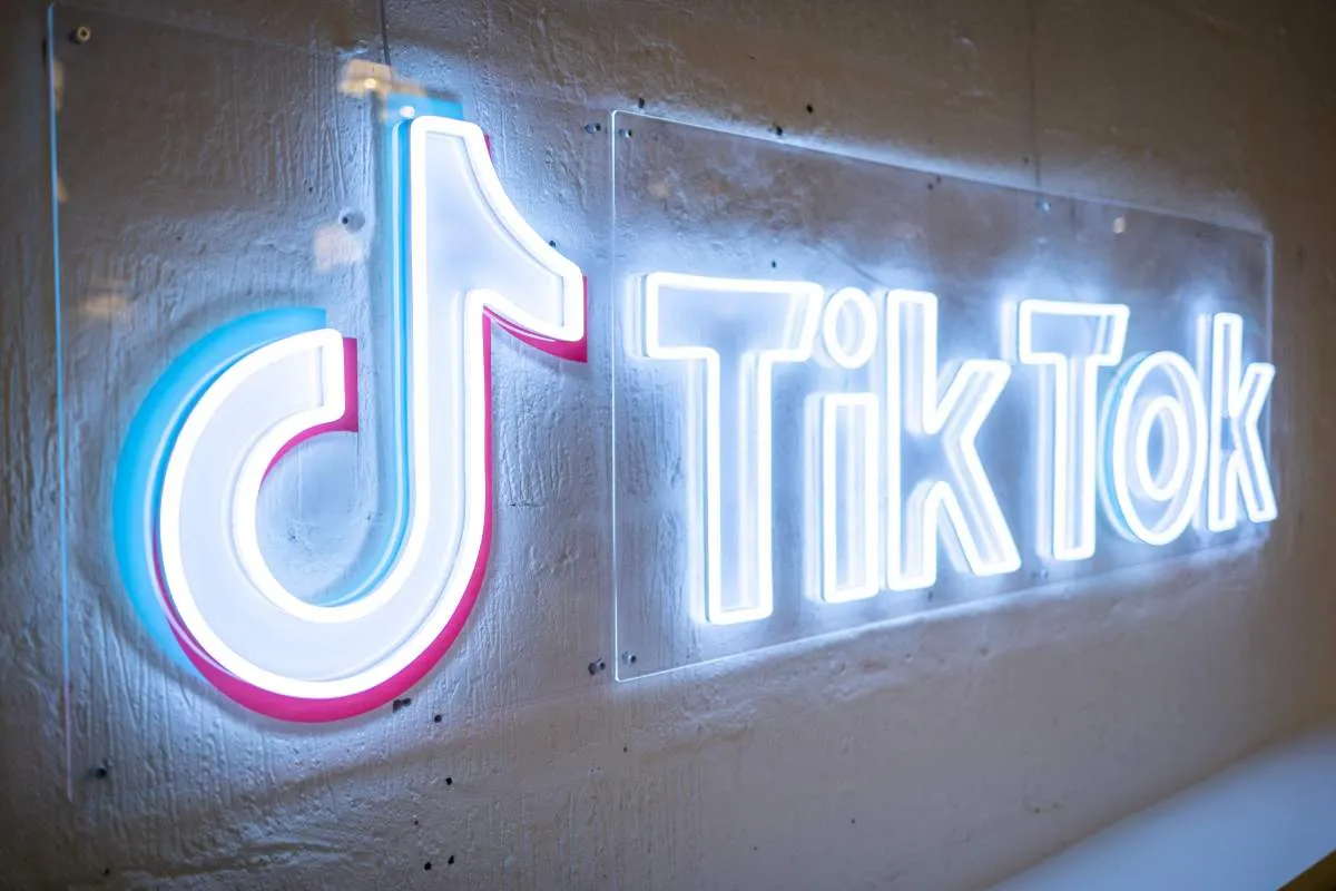 Cameo se aliază cu TikTok pentru a-și recăpăta popularitatea pierdută