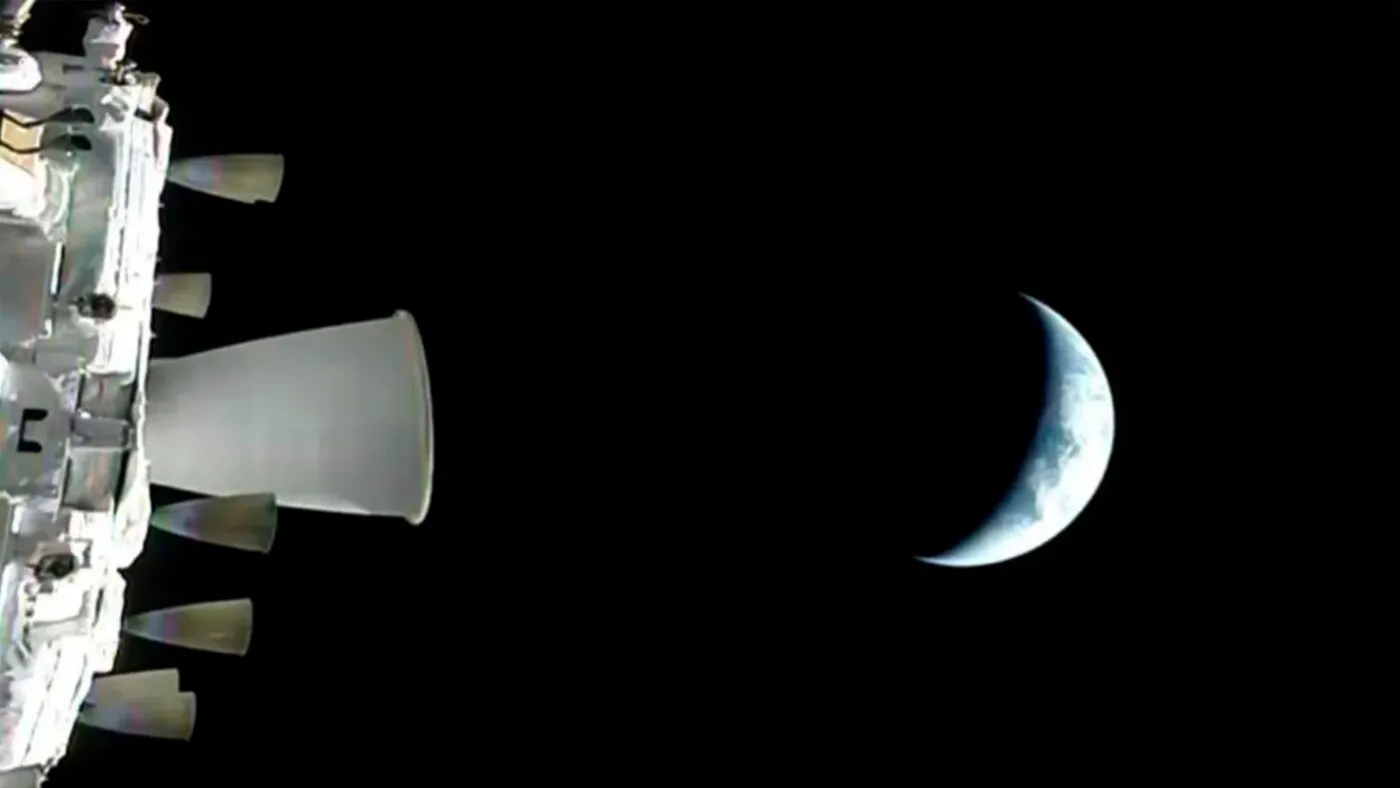 Misiunea Artemis II a părăsit orbita Pământului: Patru astronauți se îndreaptă spre Lună