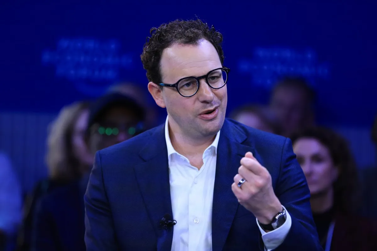 Anthropic finalizează achiziția startup-ului biotech Coefficient Bio într-o tranzacție de 400 de milioane de dolari, extinzându-și agresiv strategia în domeniul sănătății și al științelor vieții