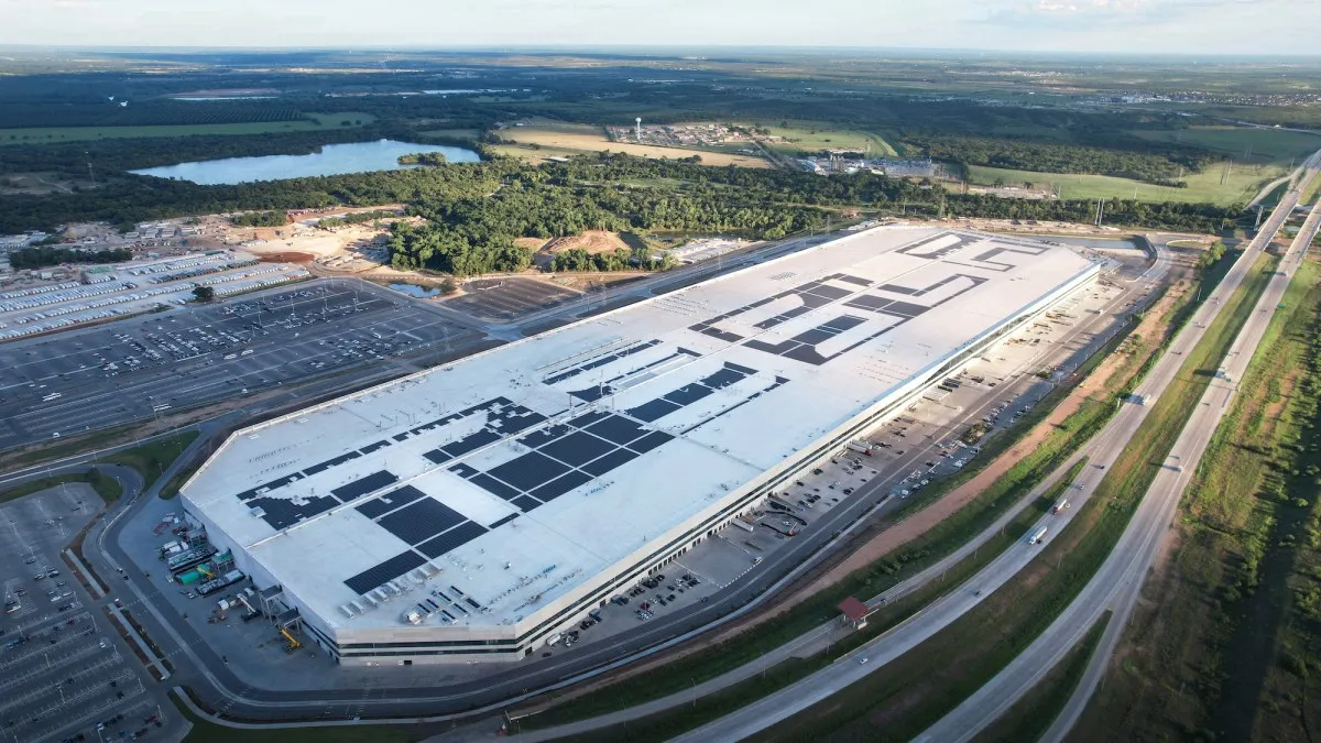 Fabrica Tesla din Texas: forța de muncă s-a redus cu 22% în 2025, în ciuda creșterii globale a companiei