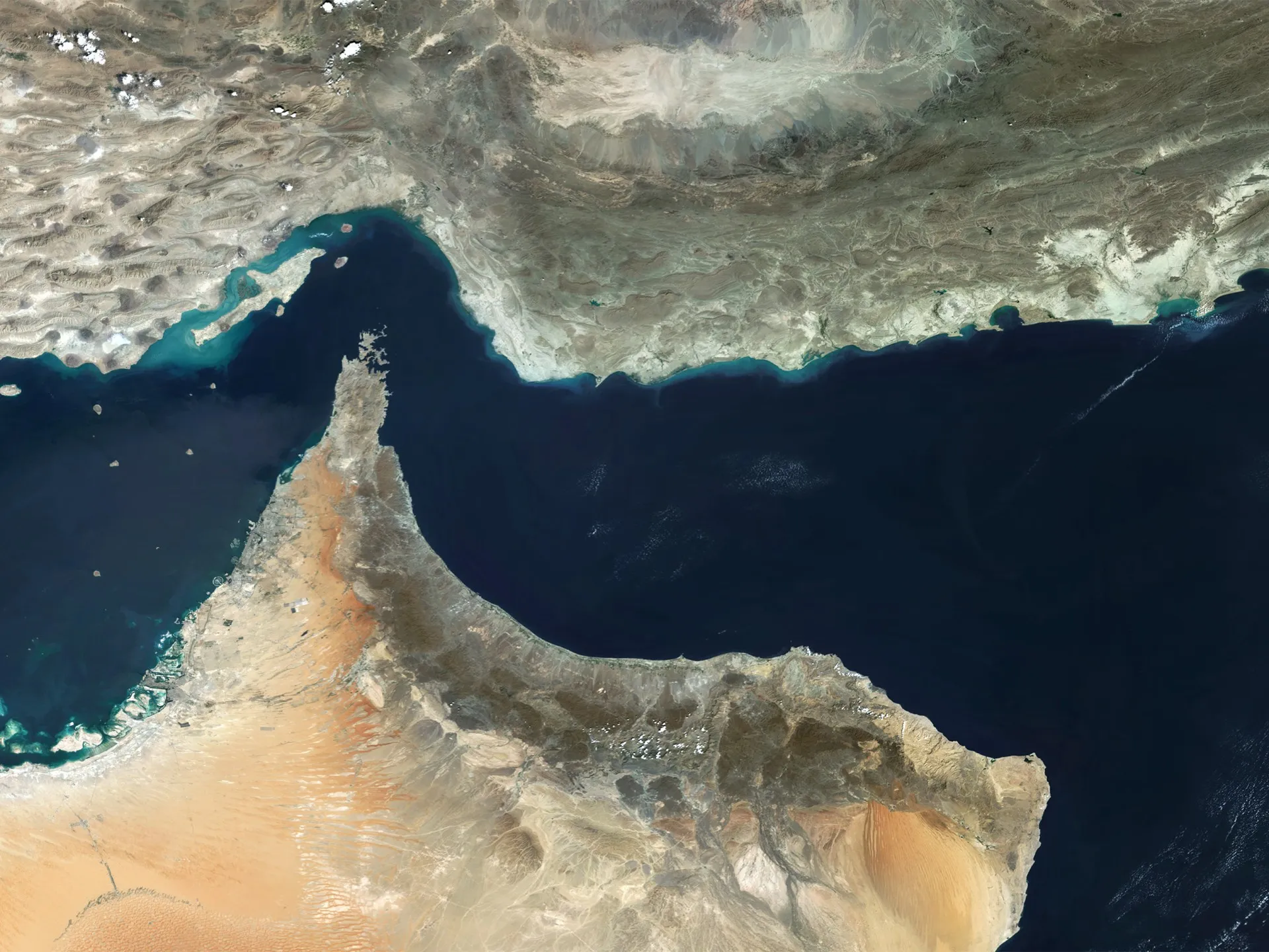 O nouă ordine regională pentru Strâmtoarea Hormuz: oportunitatea istorică a statelor din Golf