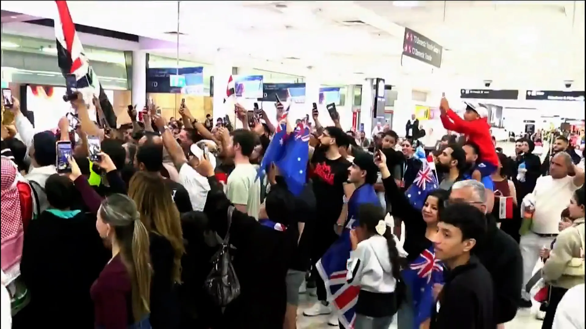 Calificarea la Cupa Mondială i-a adus selecționerului Arnold o primire de erou în Sydney