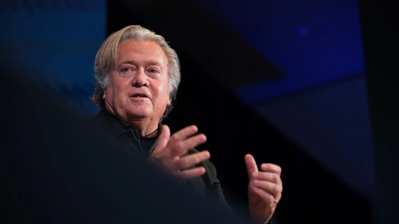 Curtea Supremă a SUA deschide calea pentru anularea cazului de disprețuire a Congresului împotriva lui Steve Bannon