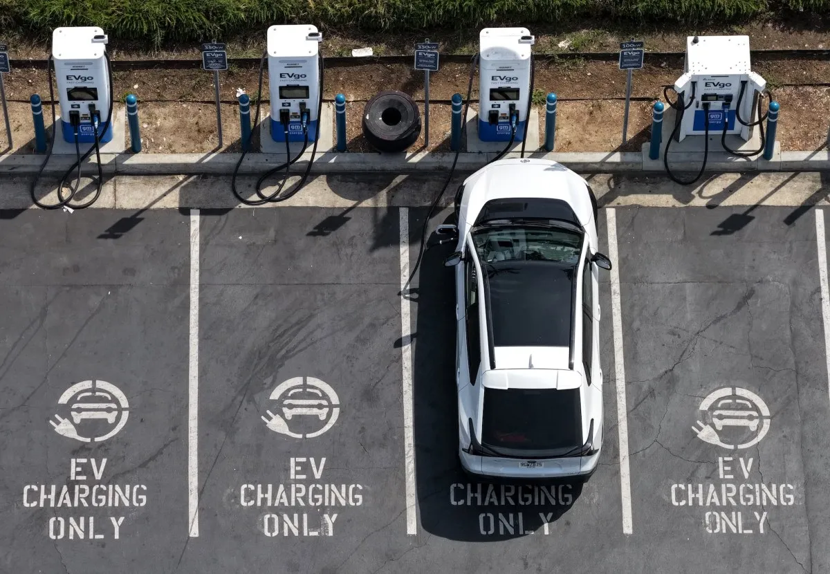 Prețurile la combustibili nu sunt singurul factor care alimentează vânzările de vehicule electrice second-hand