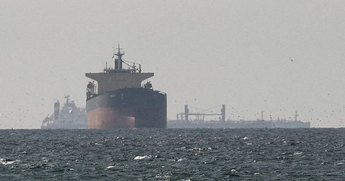 Trump sugerează că SUA ar putea percepe taxe pentru trecerea prin Strâmtoarea Hormuz în contextul războiului cu Iranul