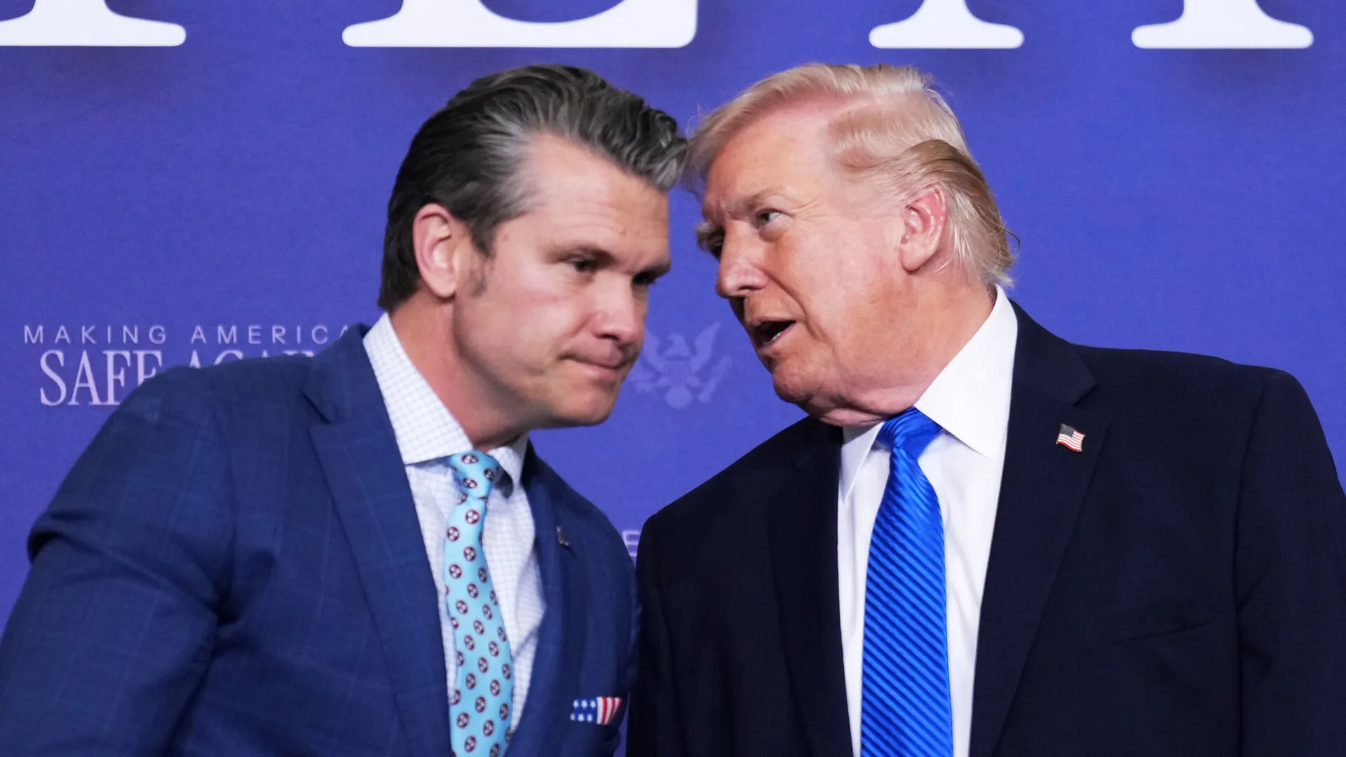 Trump și Hegseth invoca divinitatea și religia în cadrul conferinței de presă despre războiul cu Iranul