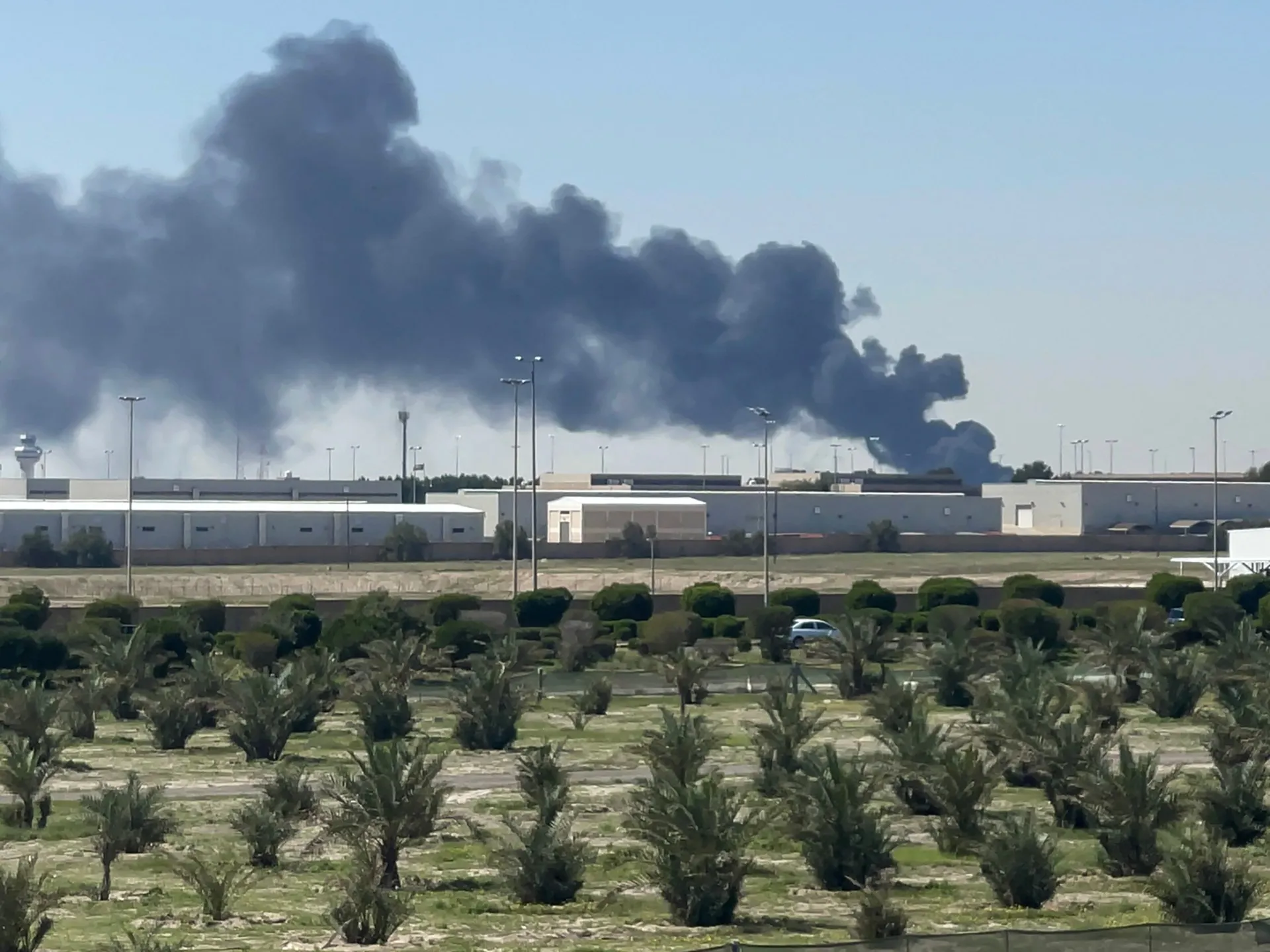 UAE, Kuweit și Bahrain raportează atacuri în ciuda armistițiului irano-american