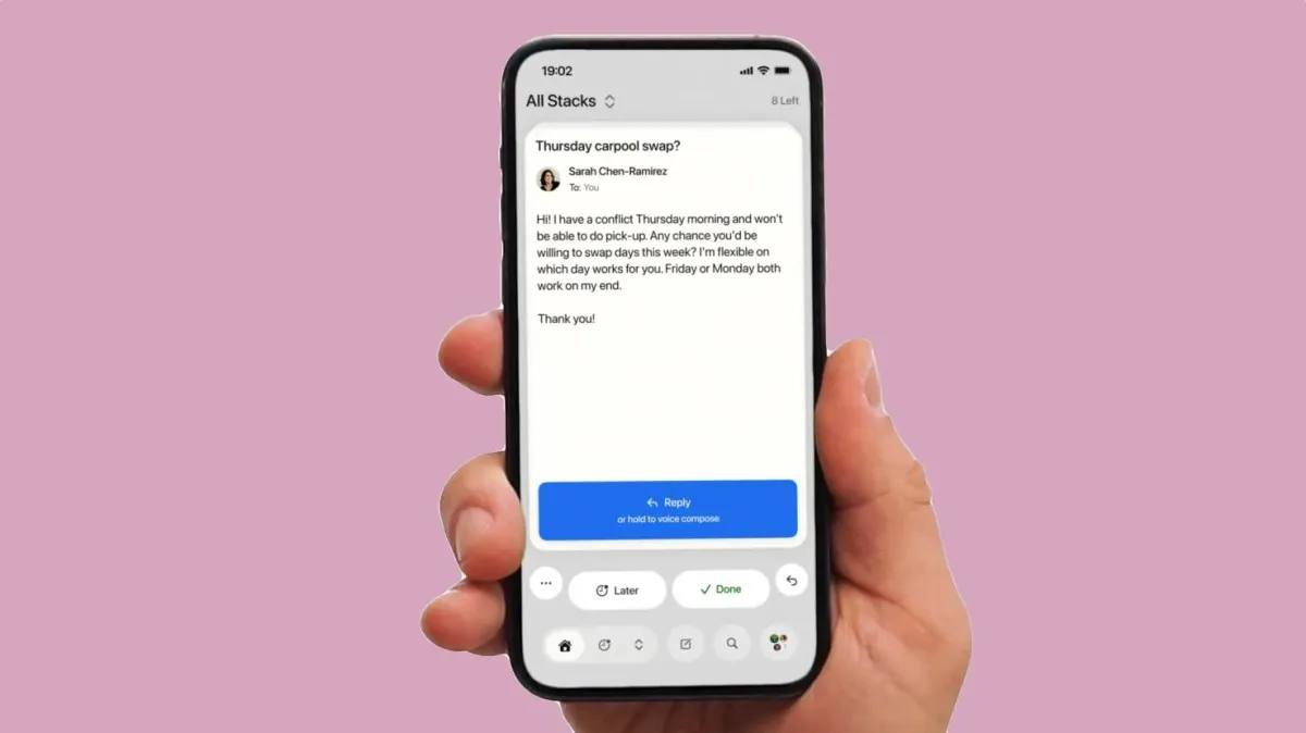 Aplicația de email Avec, cu design inspirat de Tinder, îți permite să gestionezi inbox-ul prin swipe-uri