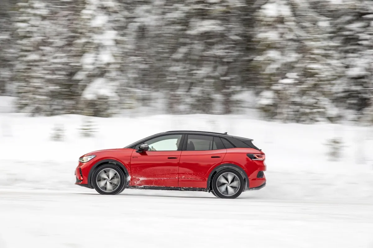 Volkswagen renunță la SUV-ul electric ID.4 pe piața americană și revine la vehiculele cu combustie internă