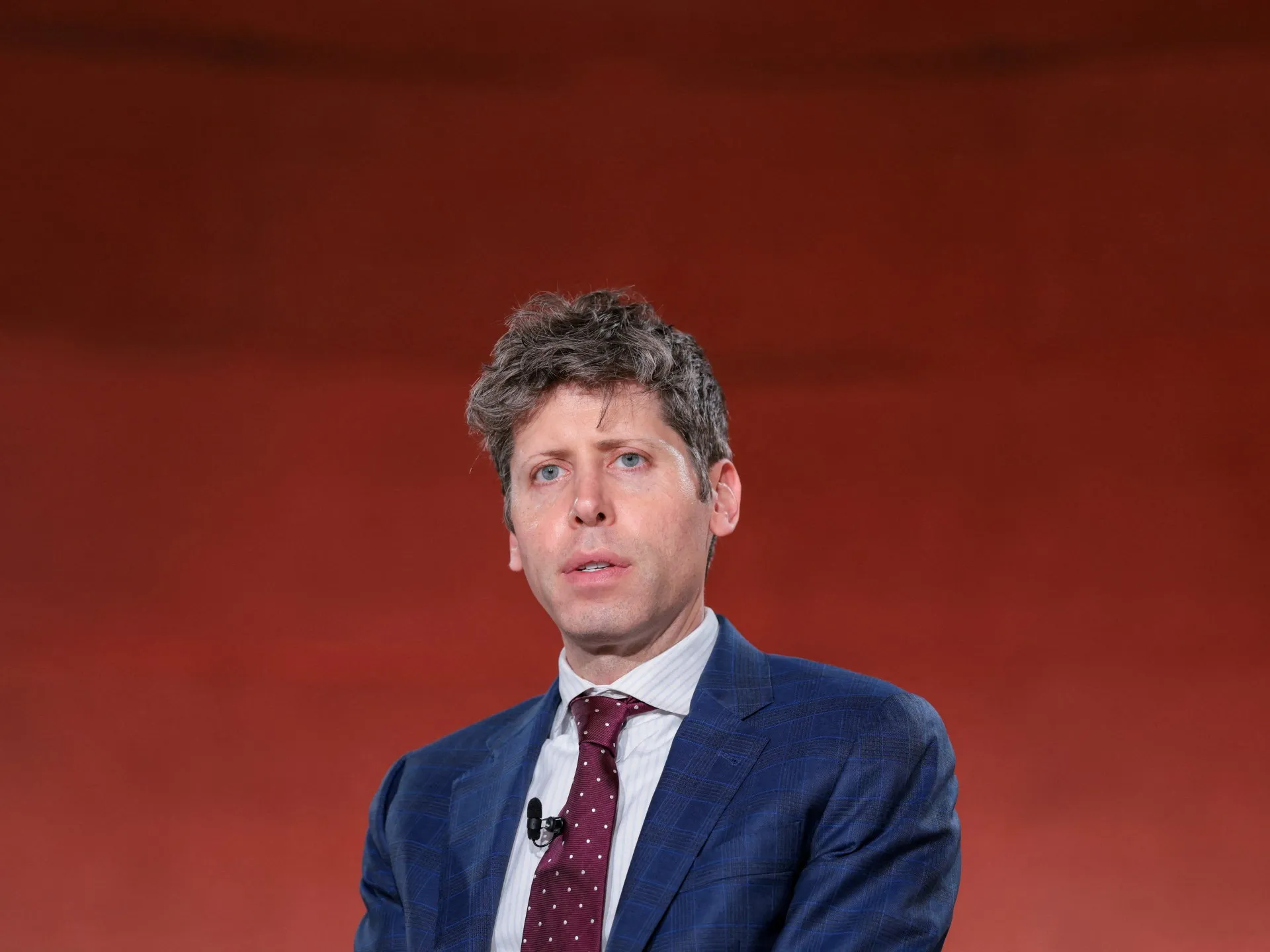 Atac cu cocktail Molotov la reședința CEO-ului OpenAI, Sam Altman: Un bărbat de 20 de ani a fost arestat în apropiere de sediul companiei