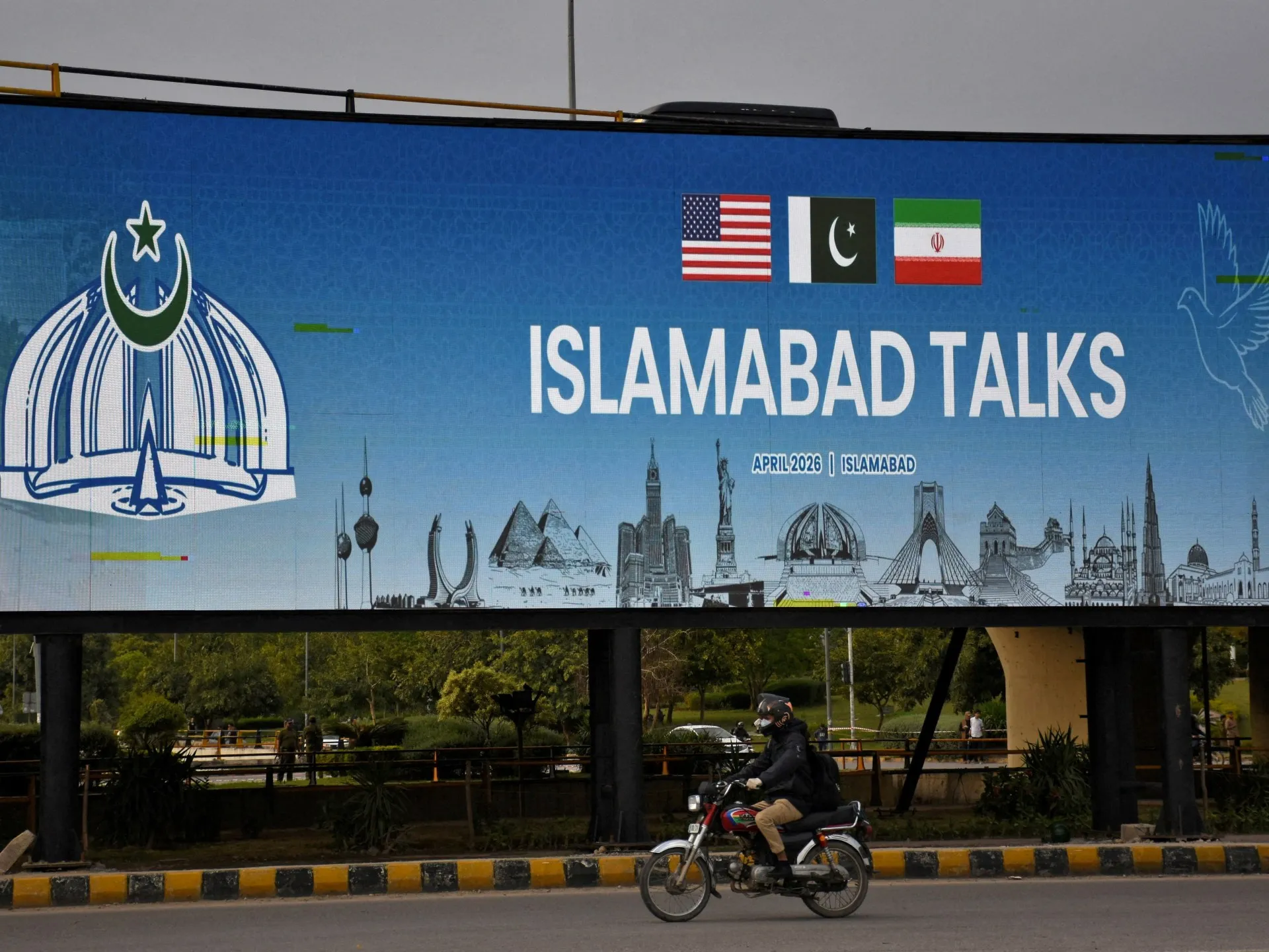 Războiul din Iran: Negociatorii americani sosesc în Pakistan pentru discuții de încetare a focului