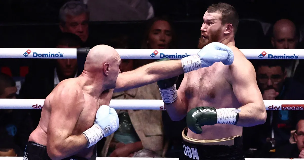 Tyson Fury îl învinge pe Makhmudov și reintră în ring cu un mesaj pentru Joshua: „Când ești gata, vino să mă cauți"