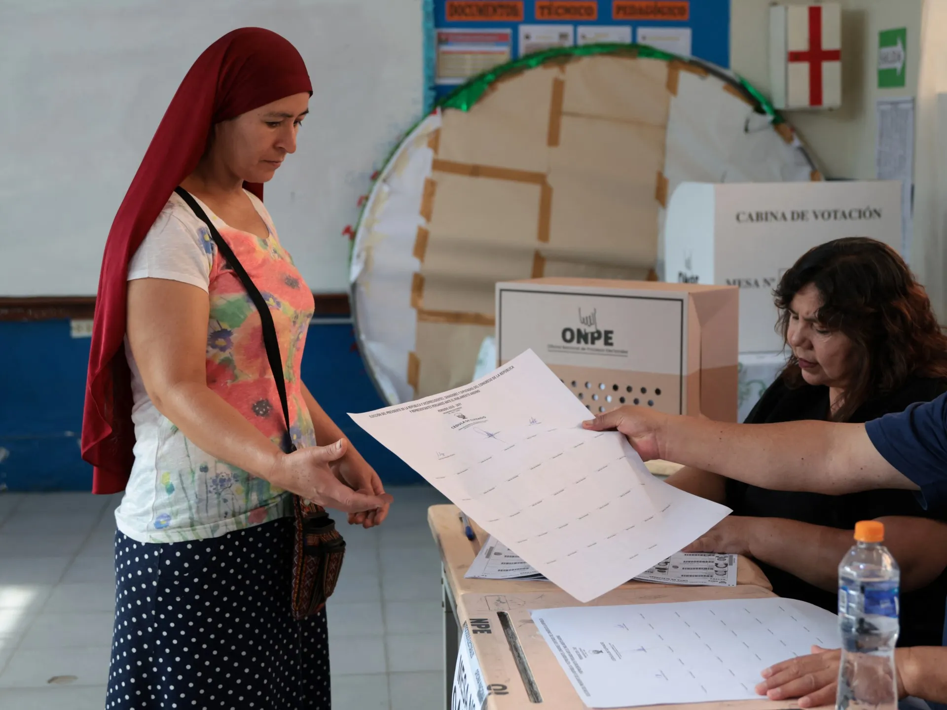 Peru votează pentru al nouălea președinte în mai puțin de un deceniu