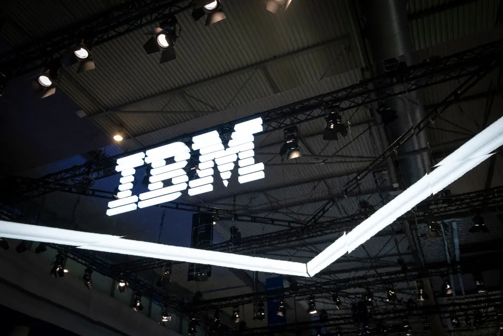 IBM plătește o amendă de 17 milioane de dolari pentru a închide procesul intentat de DOJ privind programele DEI
