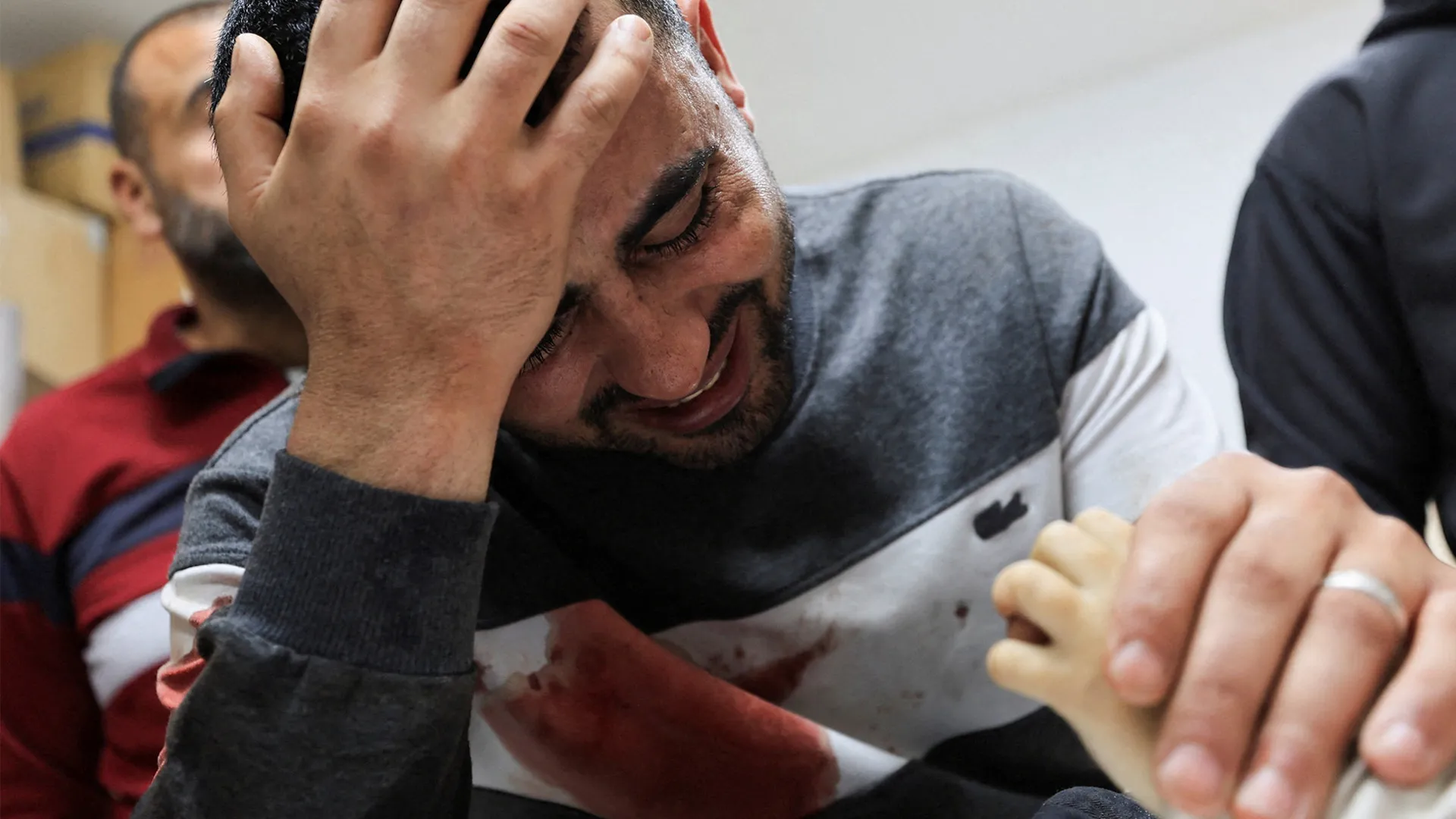 Atac aerian israelian asupra unei mașini de poliție din Gaza ucide un copil de trei ani și alte trei persoane
