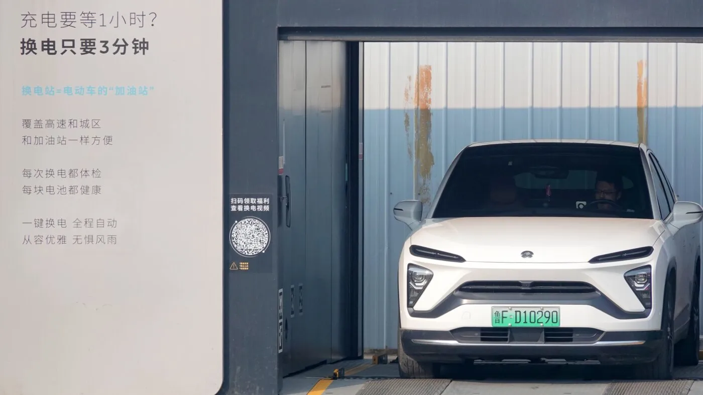 Obosit de așteptat ca mașina ta electrică să se încarce? O companie chineză are o soluție revoluționară