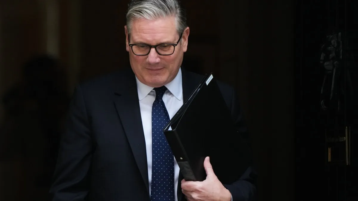 Prim-ministrul britanic Keir Starmer recunoaște greșala în numele lui Peter Mandelson, dar refuză demisia