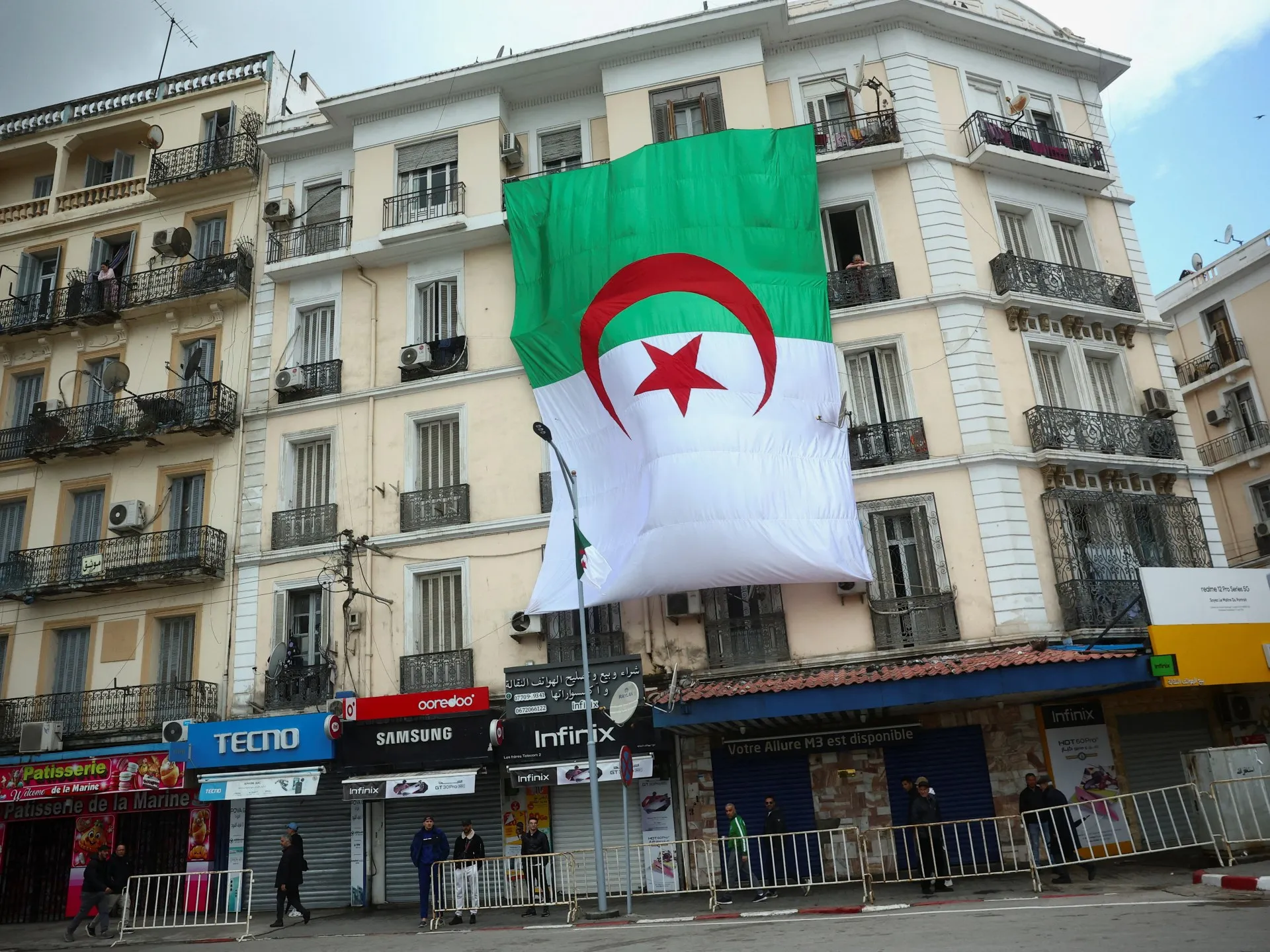 Ex-ministrul algerian al Industriei, condamnat la cinci ani de închisoare în cazul de corupție de mare profil