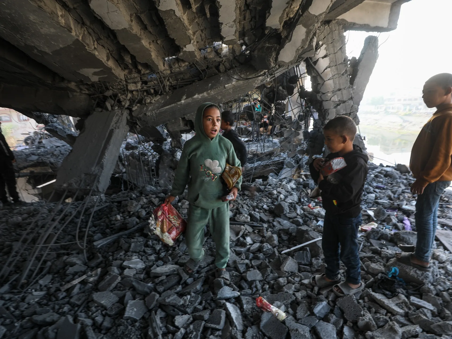 Atacul israelian din Gaza a ucidat cinci civili, printre care trei copii: o nouă violare a „cessate-focului”