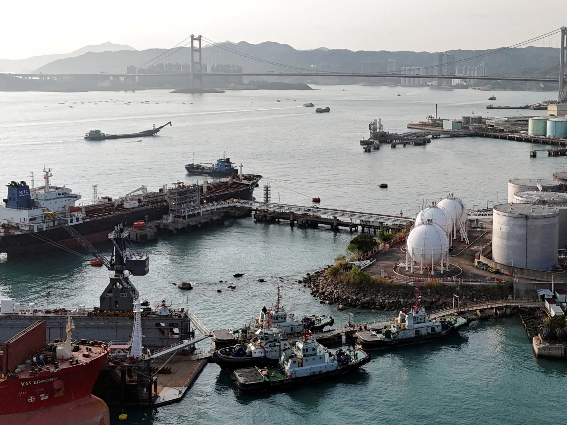 Statele Unite sanctionează refinăria chineză „teapot” pentru achiziționarea petrolului iranian
