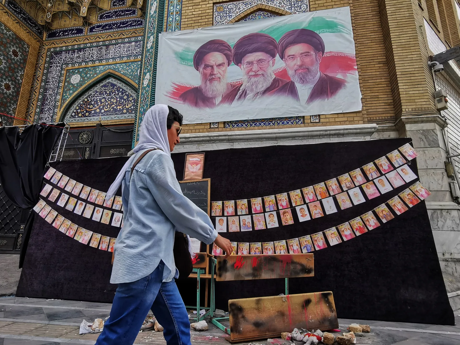 Iranul refuză negociările sub presiune: Trump anulează misiunea de pace în Pakistan