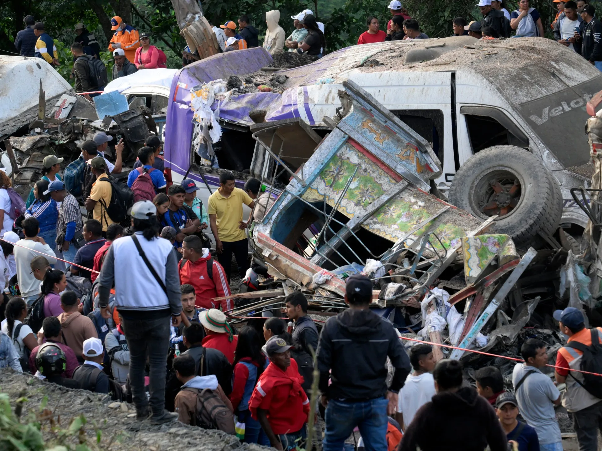 Atac cu bombă pe o autostradă din Columbia: 19 morți înainte de alegeri
