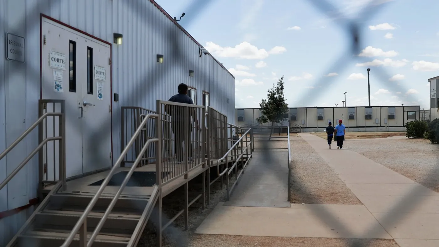 Familia presupusului atacator din Colorado, eliberată după aproape un an de detenție, reținută din nou de ICE și deportată în zbor