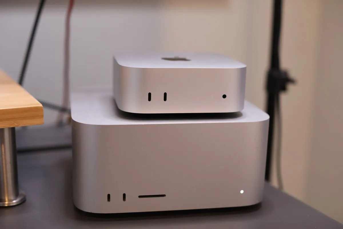 Mac mini-urile cu prețuri umflate invadează eBay pe fondul penuriei cauzate de cererea pentru AI