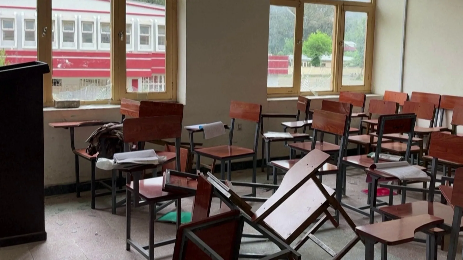Studenți afgani povestesc despre atacul terifiant asupra universității lor