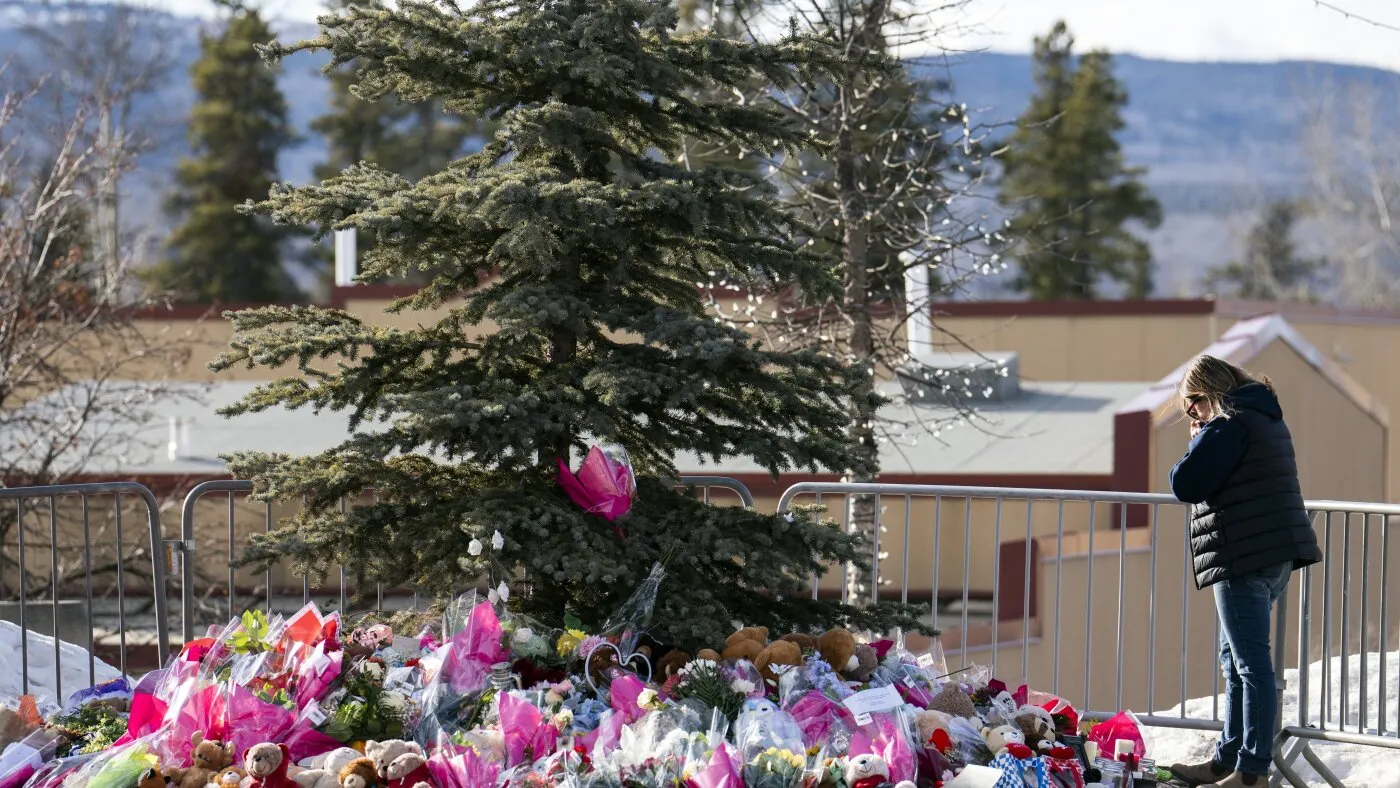 Familii din Canada dau în judecată OpenAI după ce autoarea unui atac armat a folosit ChatGPT