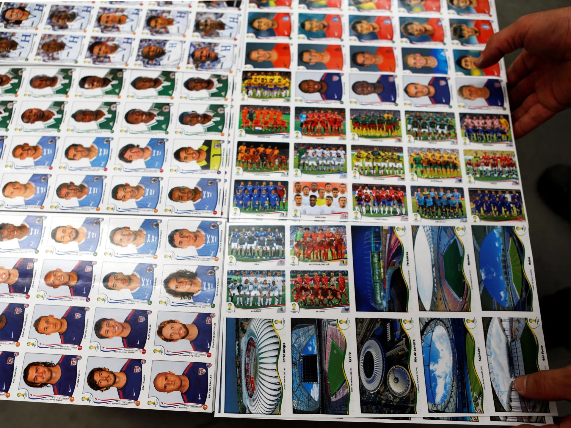Campionatul Mondial cu 48 de echipe: cea mai mare provocare pentru colecționarii de abțibilduri Panini
