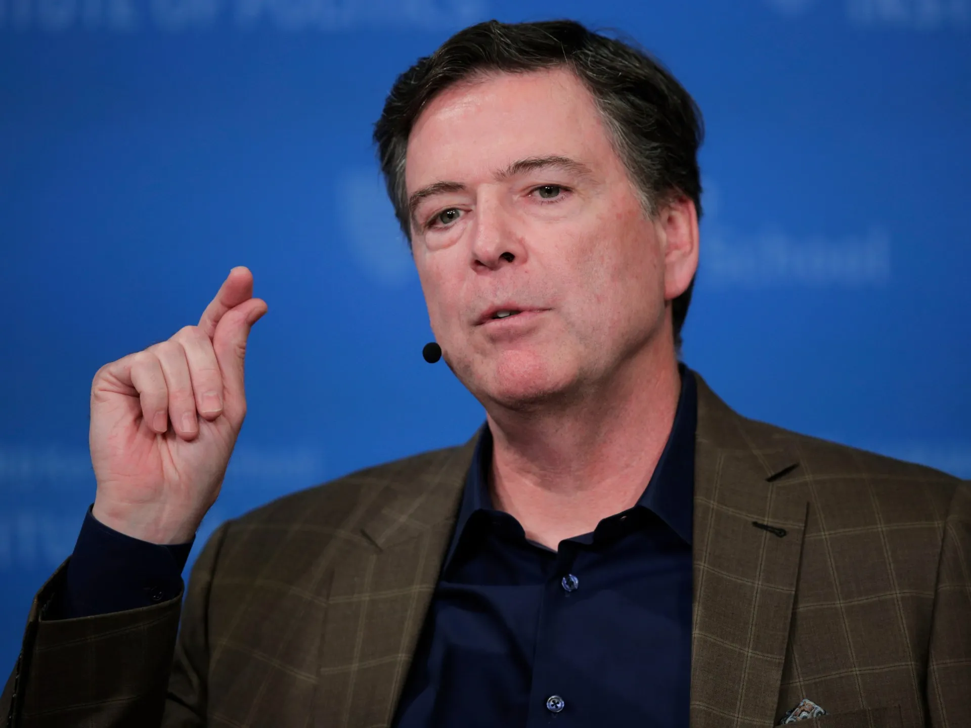 Fostul director FBI, James Comey, în fața instanței pentru o presupusă amenințare la adresa lui Trump
