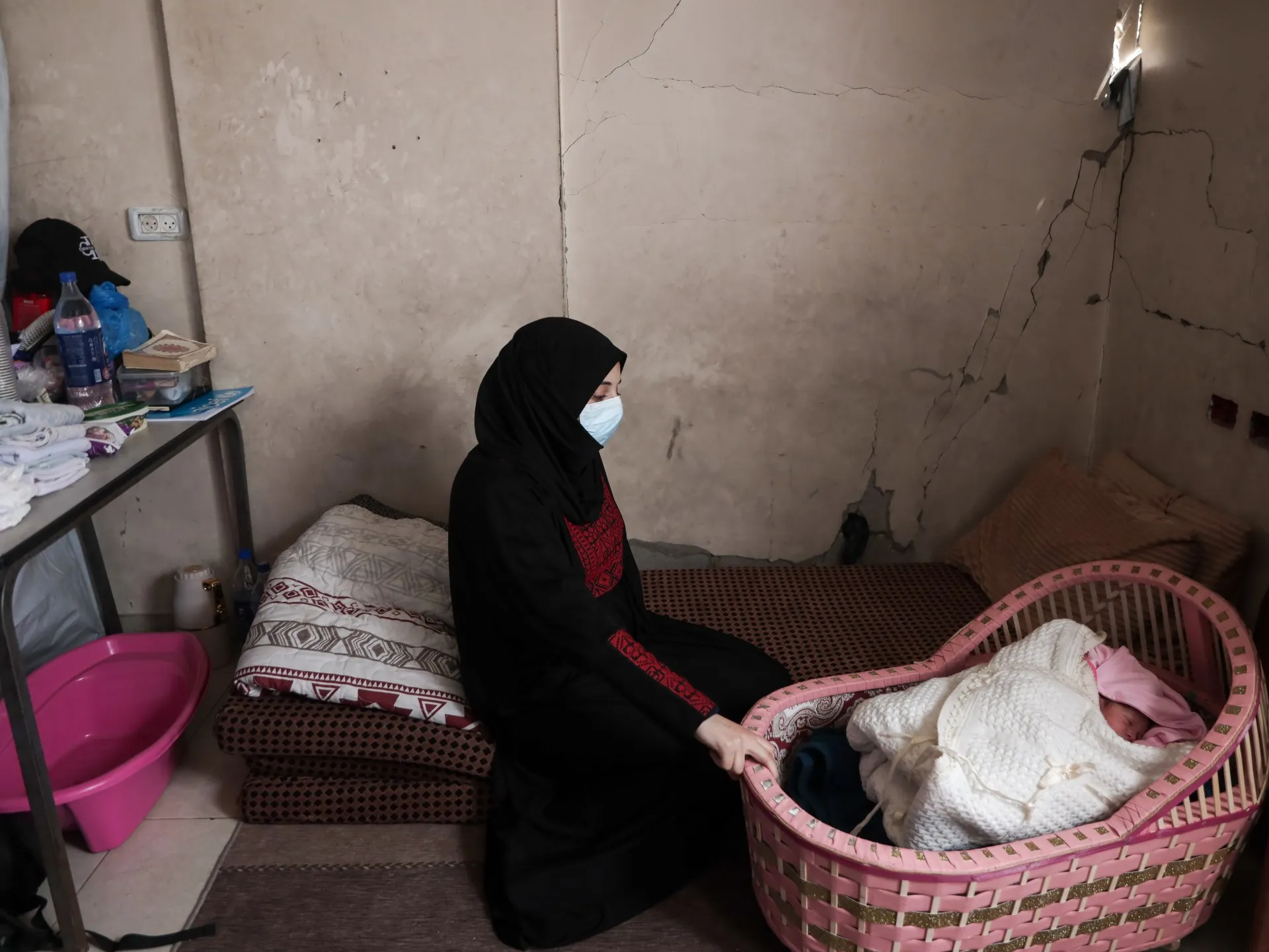 Creșterea alarmantă a nașterilor prin cezariană în Gaza: pericole și riscuri de infecție