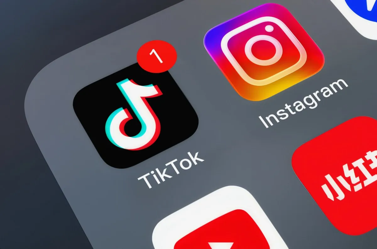 TikTok lansează „Campus Hub”: grupuri de chat și fluxuri personalizate pentru studenți