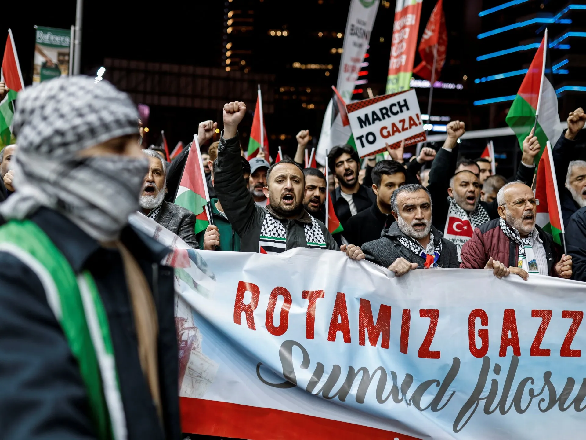 Condamnări și proteste după raidul Israelului asupra flotilei de ajutor pentru Gaza