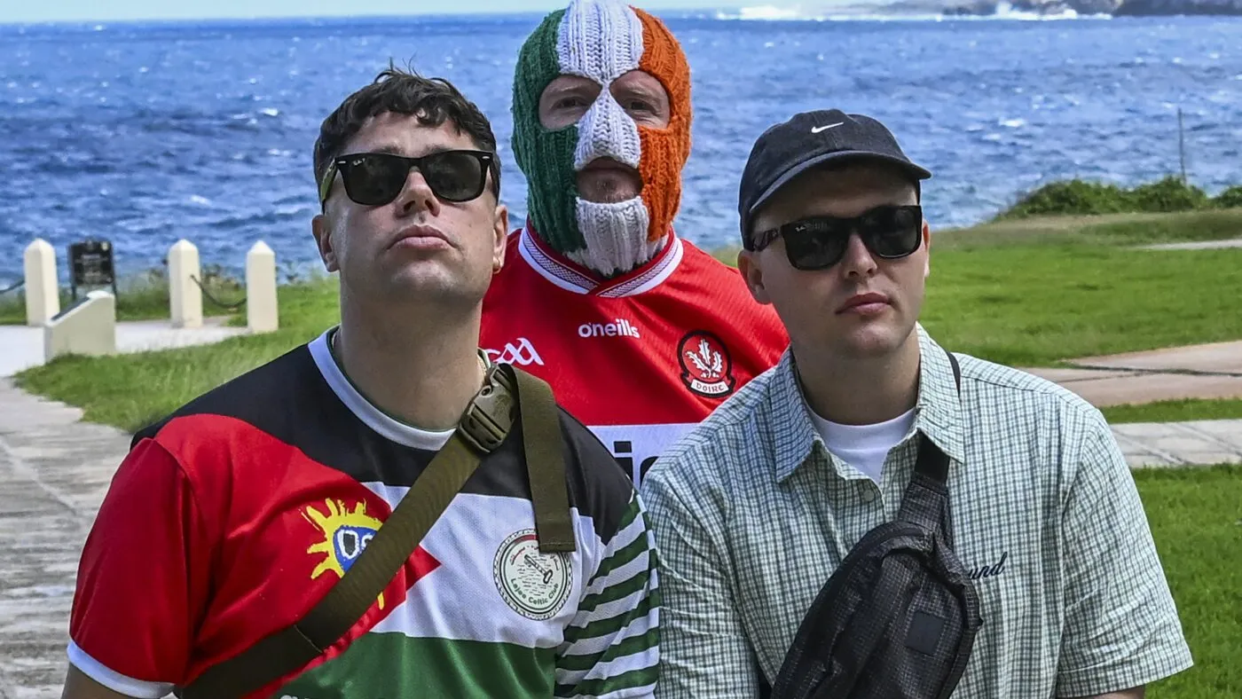 Kneecap și controversa: Noul album 'Fenian' împinge limitele și mai departe