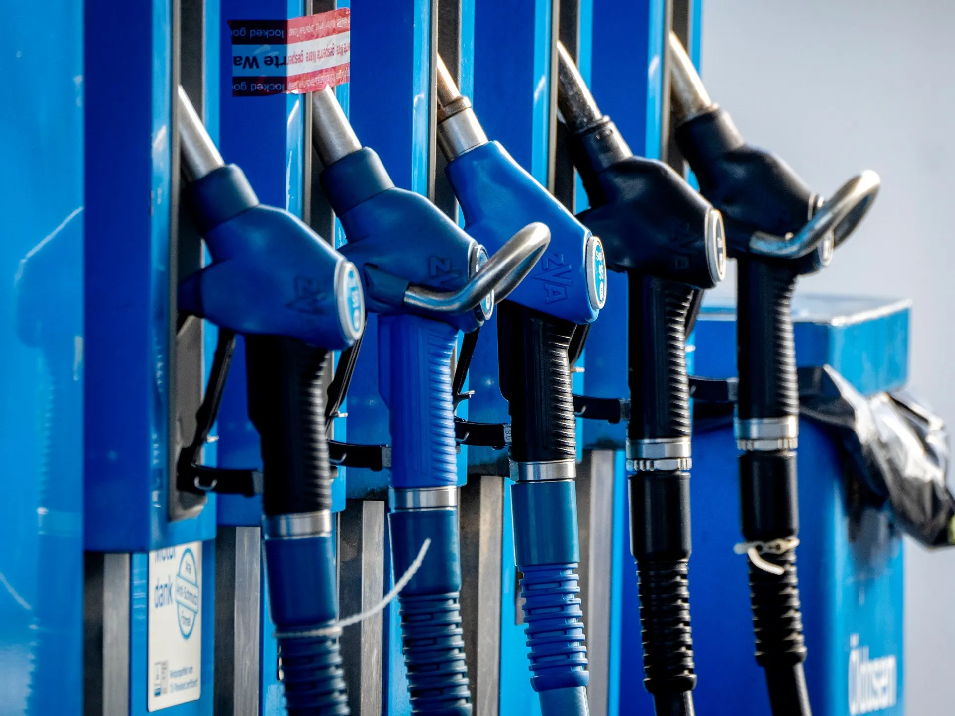 Ieșirea Emiratelor Arabe Unite din OPEC semnalează o aliniere mai strânsă cu interesele SUA, spun experții