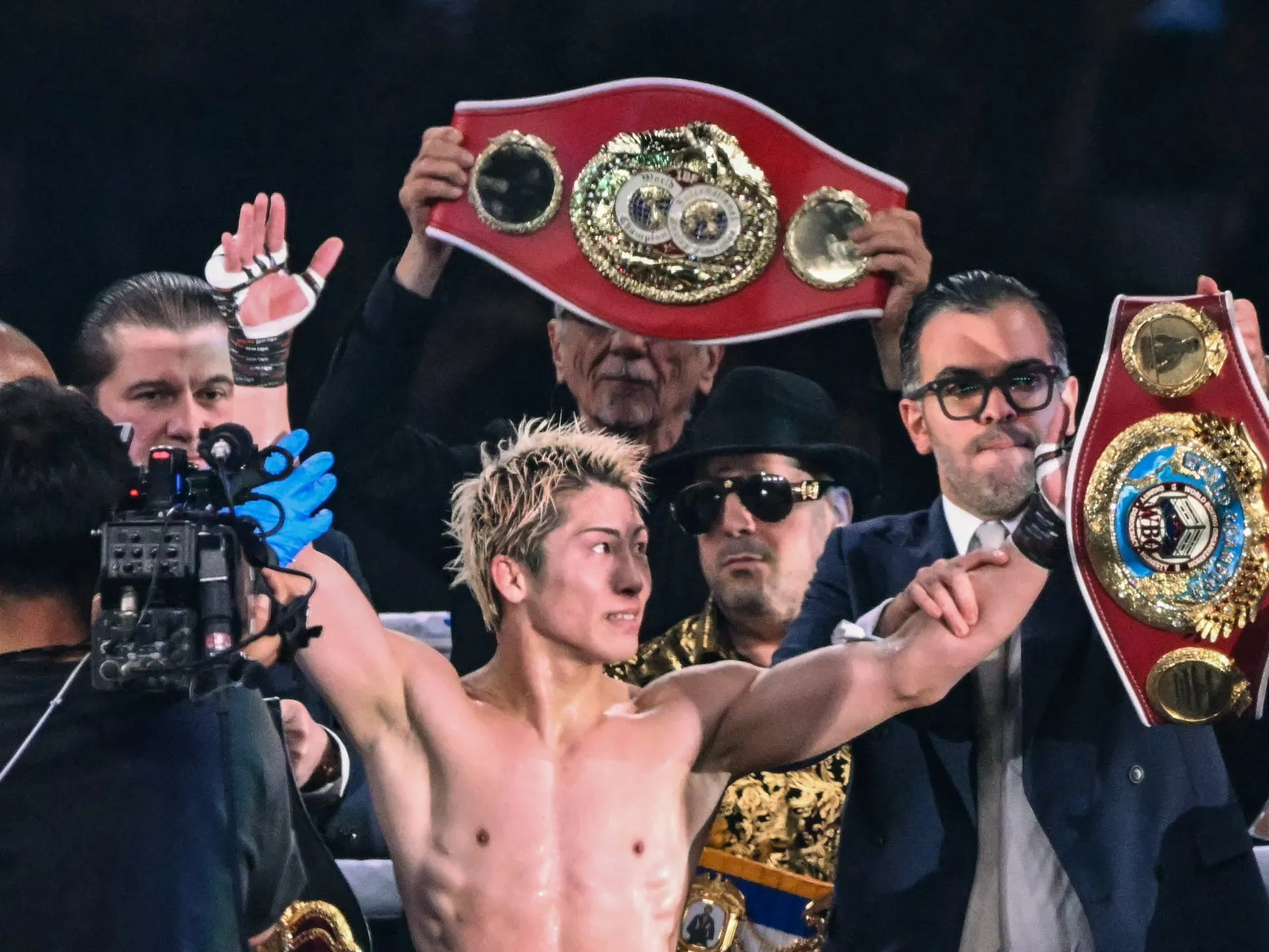 Naoya Inoue îl învinge pe Junto Nakatani și rămâne campionul suprem la super-cocoș