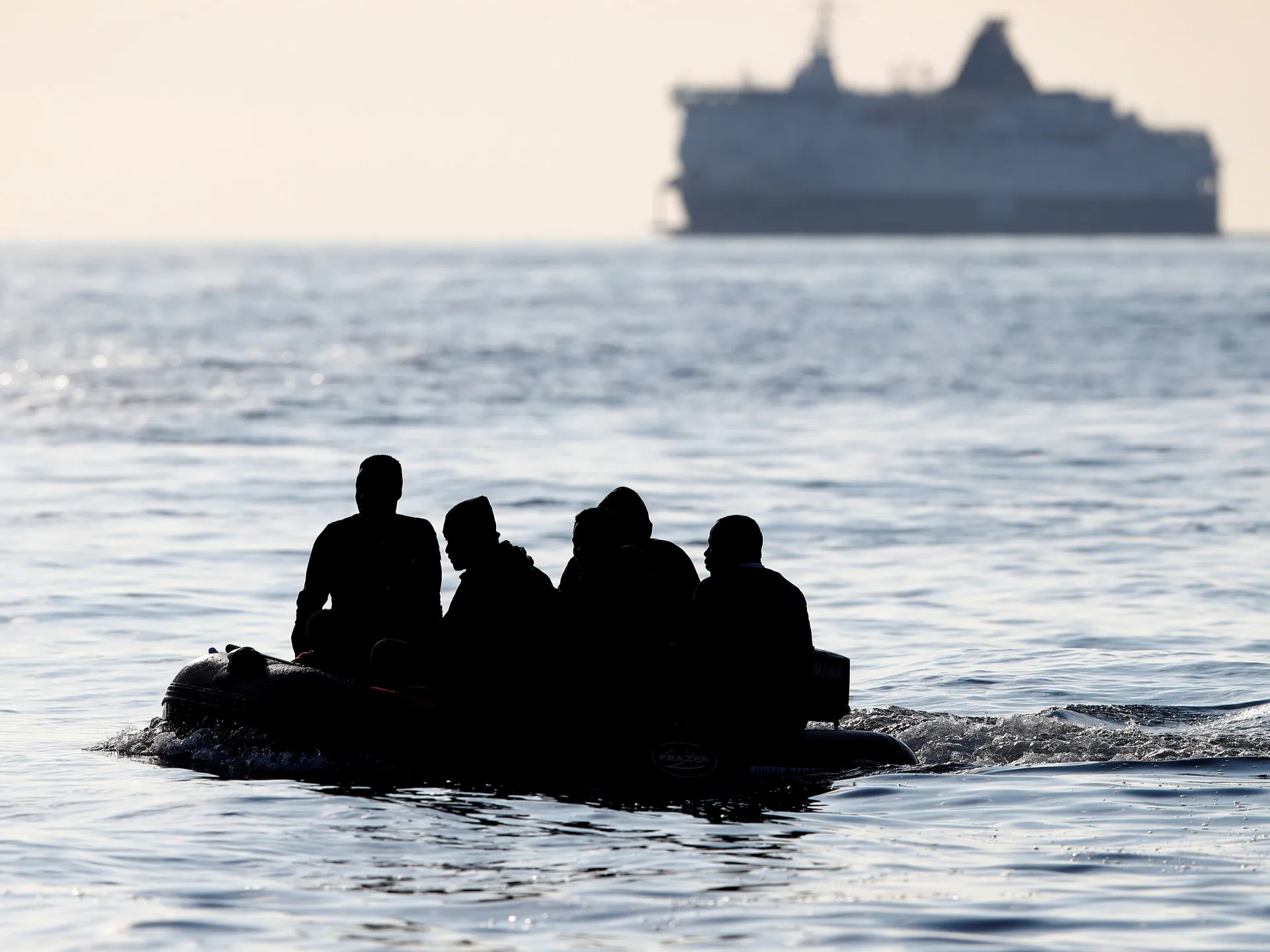 Două femei moarte în încercarea de a traversa Canalul Mânecii: o tragedie care reînvie dezbaterea despre migrație