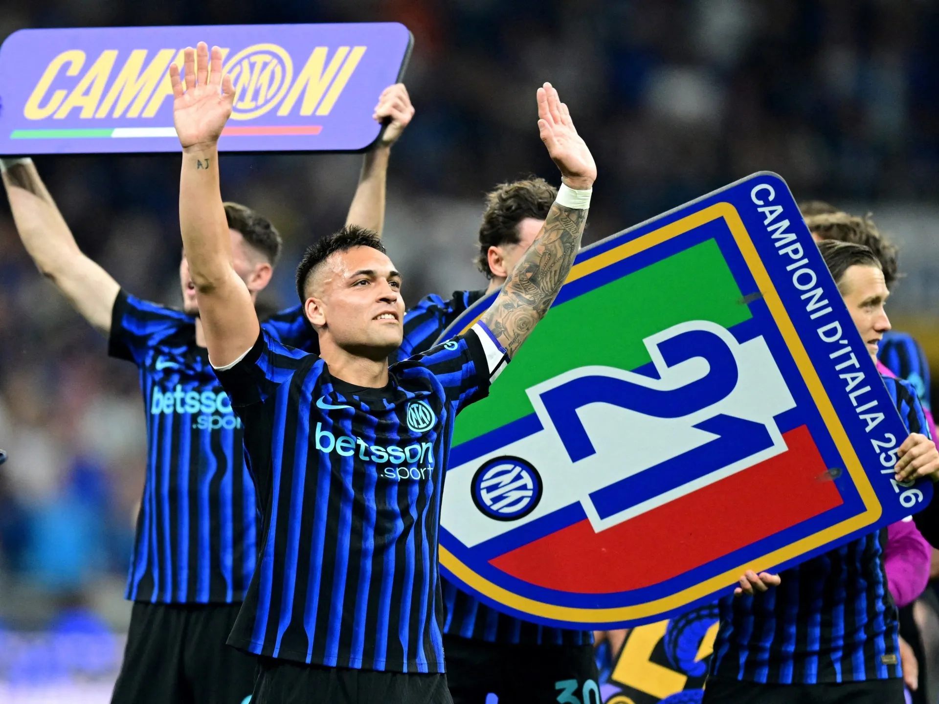 Focuri de artificii la Milano: Inter câștigă titlul în Serie A cu o victorie clară în fața Parmei