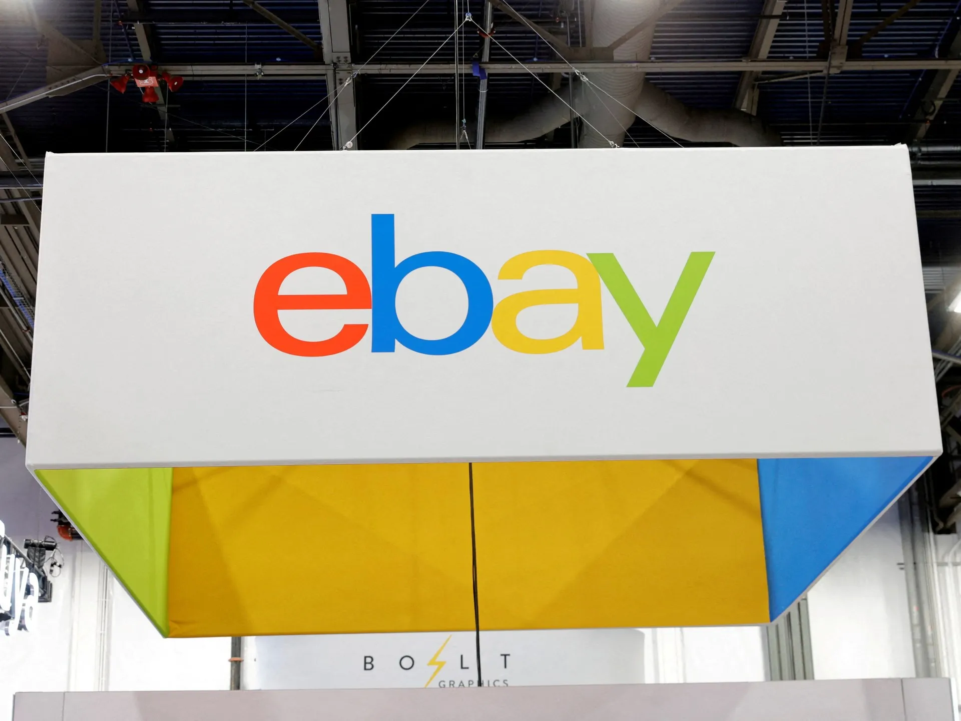 GameStop vizează eBay cu o ofertă nesolicitată de 56 de miliarde de dolari